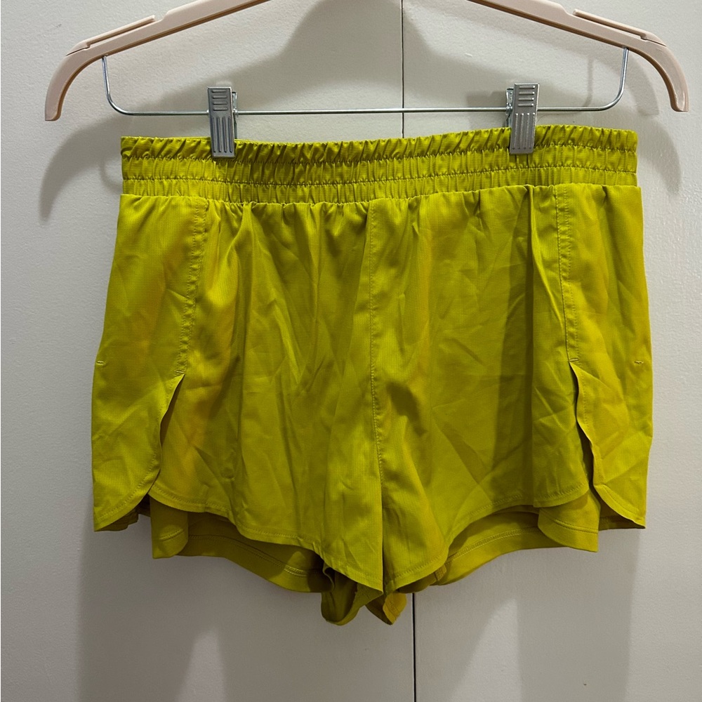 Girlfriend Collective Trail shorts chartreuse